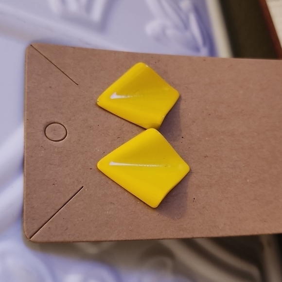 3 for $15-Yellow Rippled Diamond Shaped Studded Earrings - Picture 2 of 3
